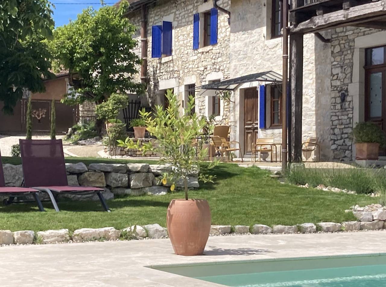 Chambres d'hôtes Le Clos Bô-m - Châtaignier in Marignieu, Belley