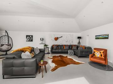 Glamping for 10 People in East Chiltington, East Sussex, Photo 4