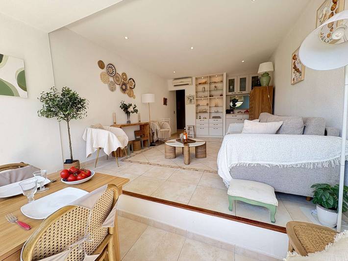 Gîte pour 4 personnes, avec Piscine dans Plage des Engraviers