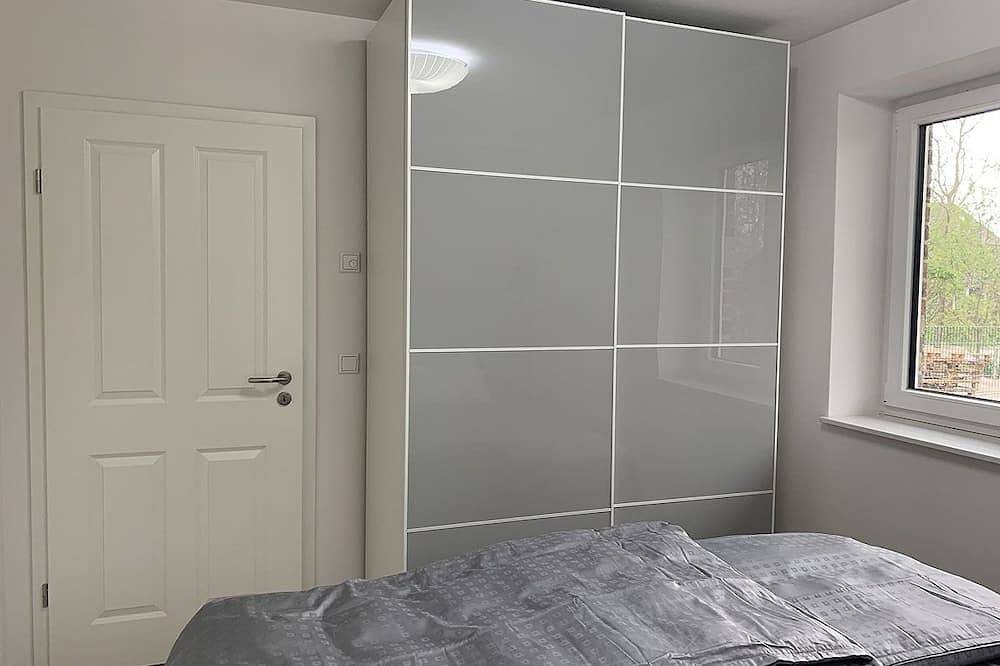 Ganze Wohnung, Leuchtfeuer, Ferienwohnung in \"De Feerjenhusen\" am Haubarg von Vollerwiek in Vollerwiek, Eiderstedt