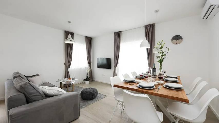 Villa pour 8 personnes, avec terrasse à Nin