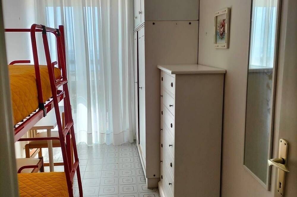 Apartamento entero, The sea in the living room, cozy sea view apartment! in Porto San Giorgio, Provincia de Fermo