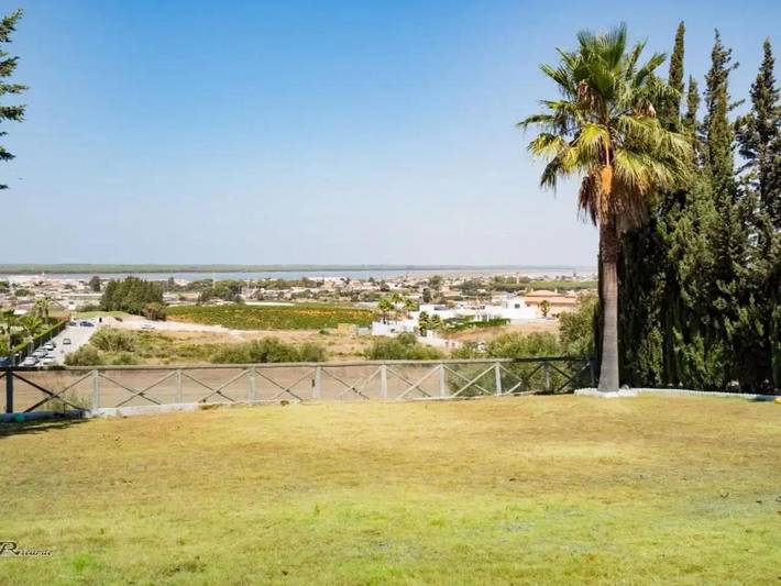 Casa rural para 14 personas, con Terraza además de Piscina y Vistas en Sanlúcar de Barrameda - 2