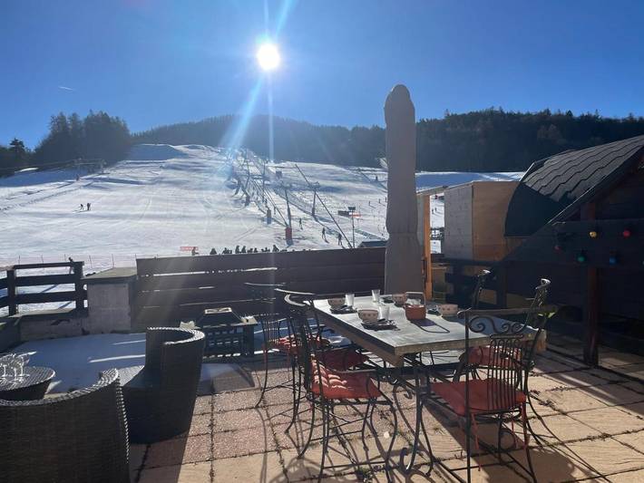Appartement de vacances pour 4 personnes, avec terrasse ainsi que vue et sauna, animaux acceptés