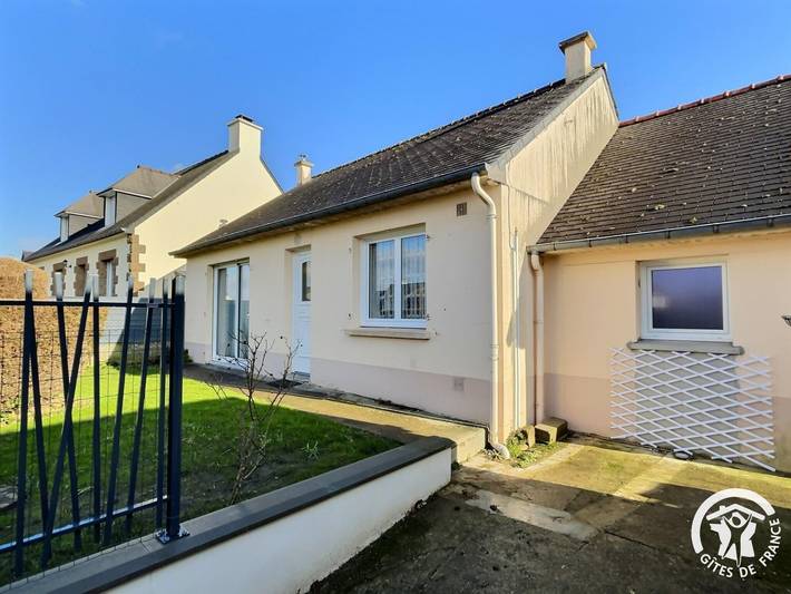 Gîte pour 6 personnes, avec terrasse et jardin, animaux acceptés à Antrain