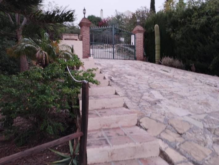Casa rural para 8 personas, con Jacuzzi y Terraza además de Jardín y Piscina en Viñuela - 4