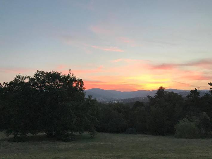 Gîte pour 2 personnes, avec piscine ainsi que vue et jardin à Brindas
