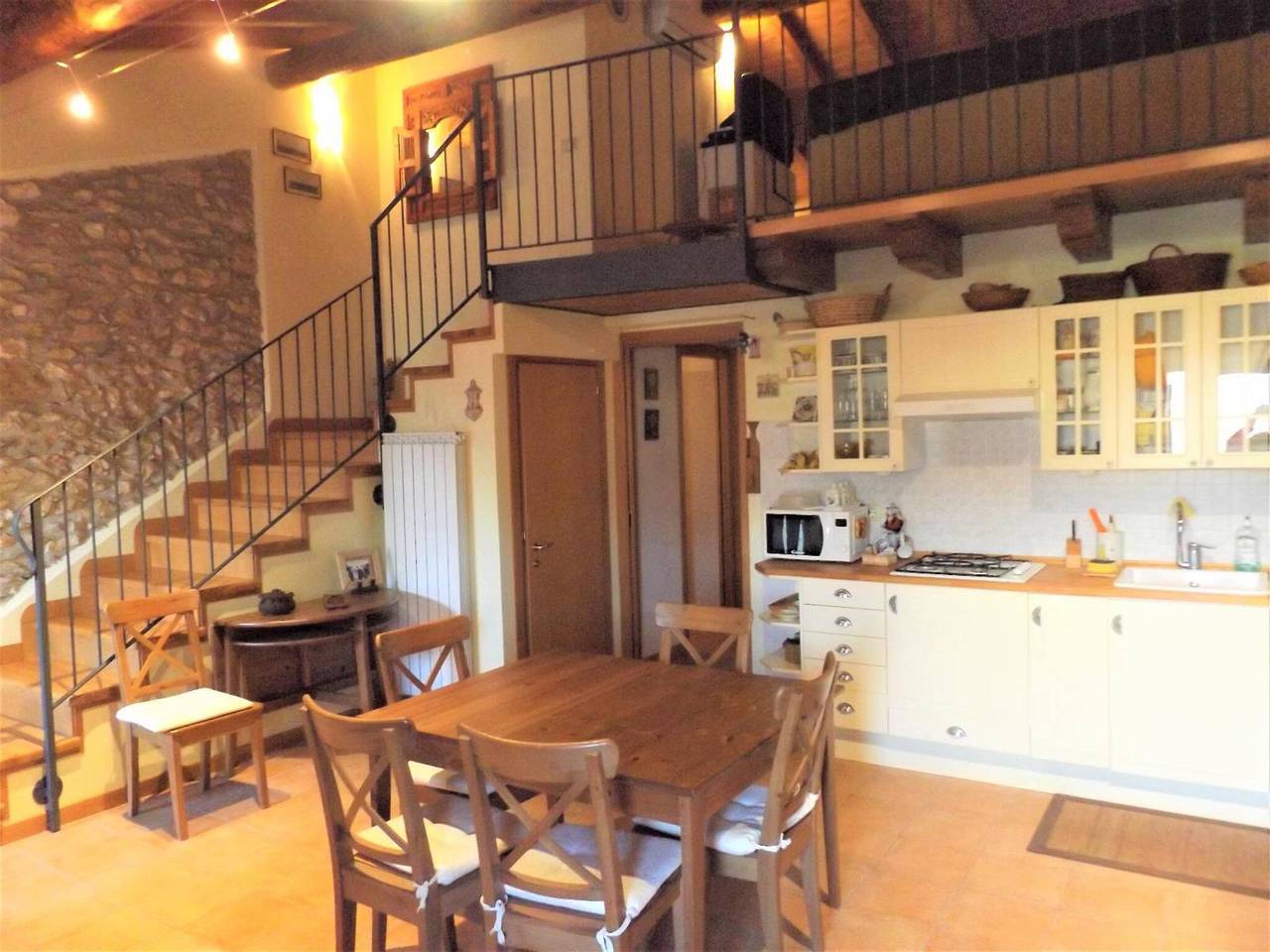 Ganze Wohnung, Ferienwohnung für 6 Personen in Garda, Gardasee-Berge