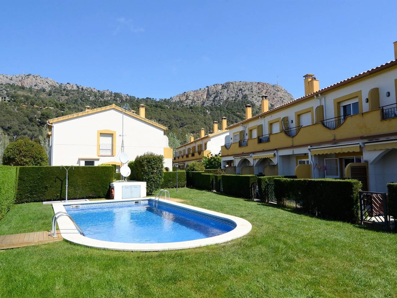 Charmantes Haus in l'Estartit, 2 Schlafzimmer, Gemeinschaftspool in l'Estartit, Estartit