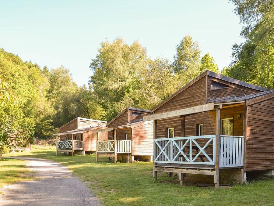 Camping Au Bois de Calais - Chalet 7 personnes - Chalet Champignon : 3 chambres, Tv, 6/7 pers in Région de Tulle