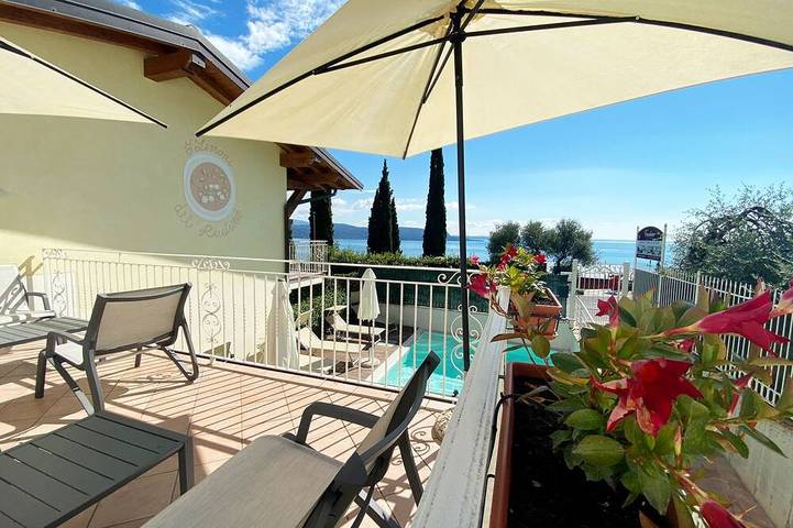 Ferienwohnung für 6 Personen, mit Balkon und Whirlpool sowie Garten und Pool - 1