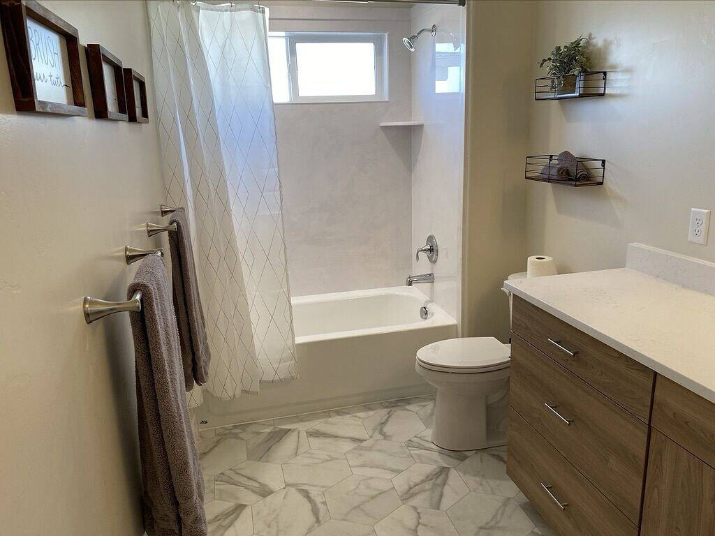 Gorgeous New Townhome with Hot Tub in Kanab, Grand Staircase Escalante National Monument