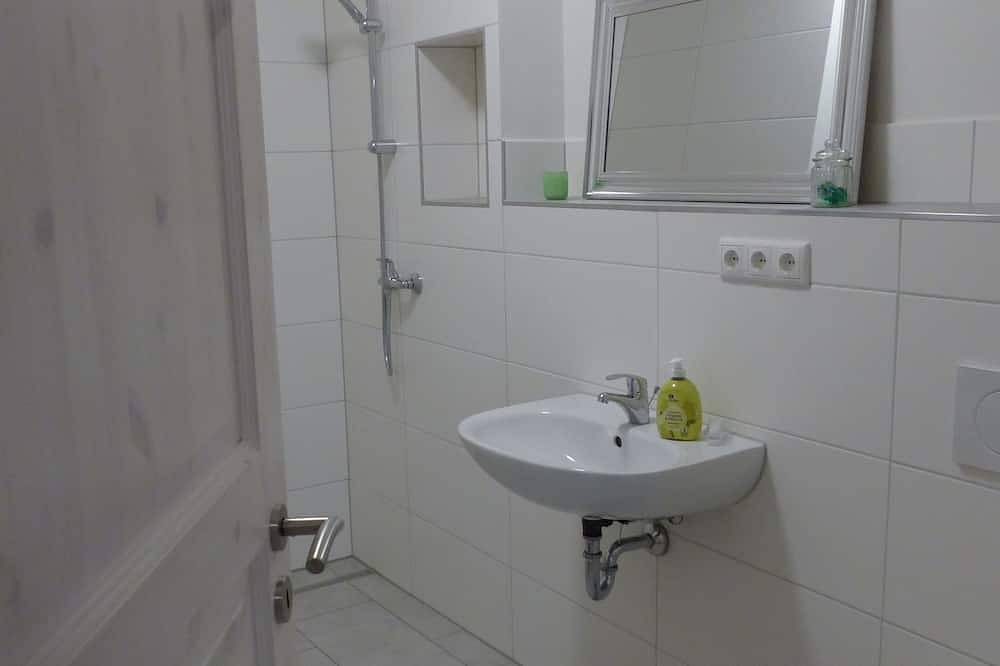 Ganze Wohnung, Urlaub am Wasser!  Gemütlich & Charmant - Wohnen Sie energetisch optimiert! in Linden (Dithmarschen), Eider-Treene-Sorge