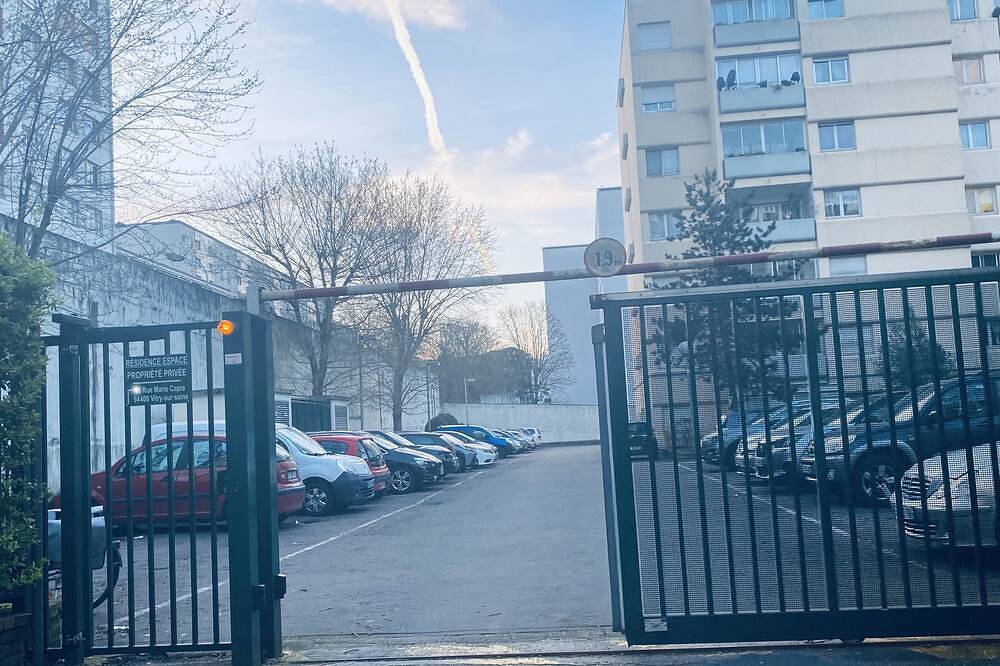Entire apartment, Bel Appartement Parisien F3/56m2: 2 Chambres+3 Lits+parking »paris»orly in Vitry-sur-Seine, Val-de-Marne