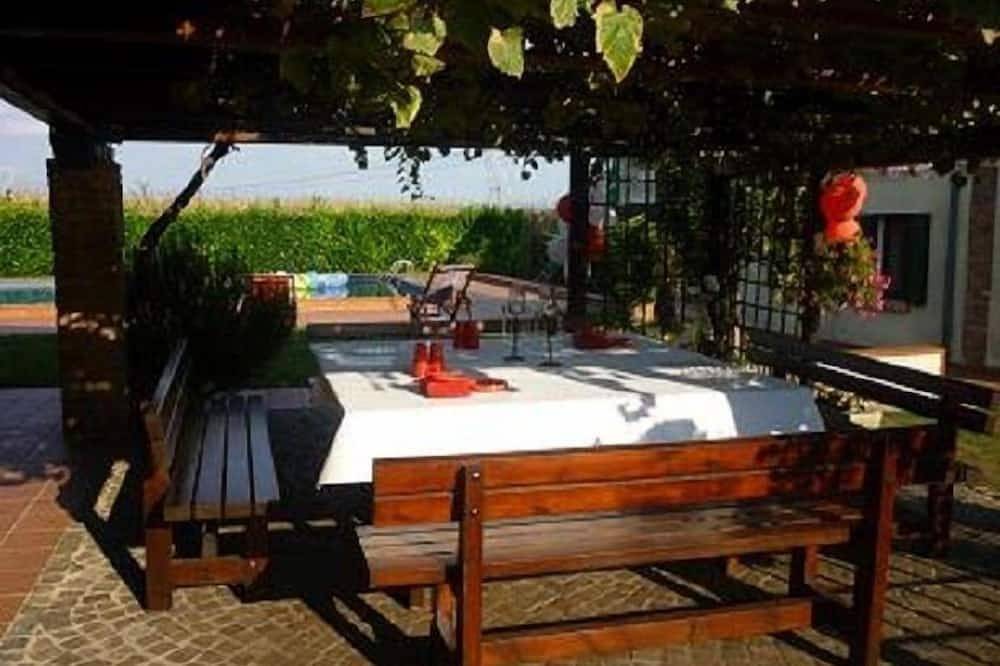 Ferienhaus mit Pool in der Nähe von Padua und Venedig in Rovolon, Euganeische Hügel