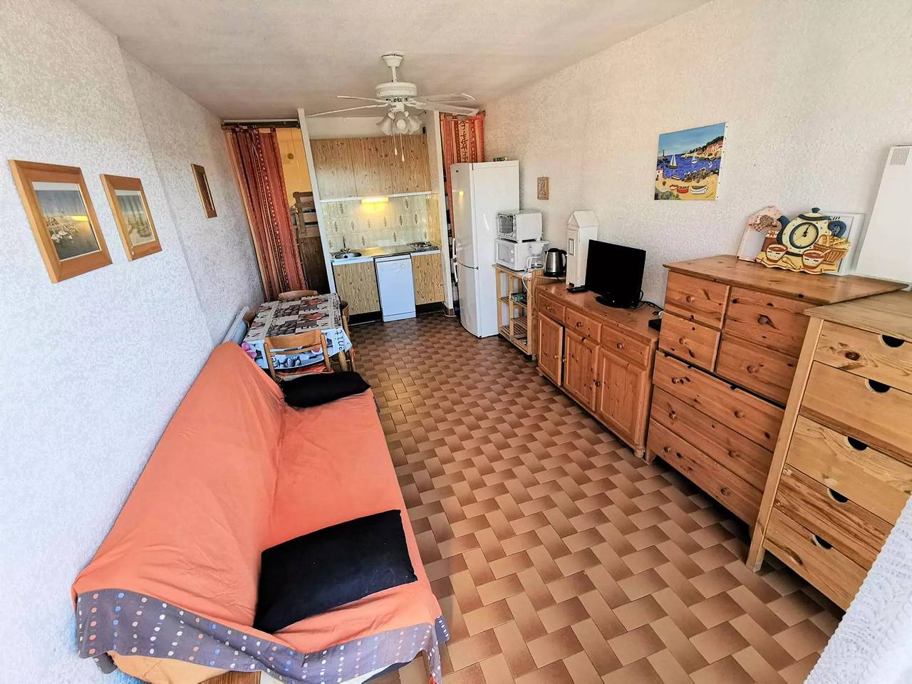 Appartement entier, Grand studio avec coin nuit et terrasse en rez de chaussée pour 4 personnes à Port Leucate. Réf: 1Mm2_233 in Port Leucate, Leucate