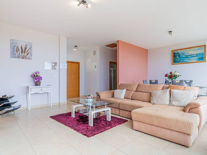 Location de vacances pour 6 personnes, avec jardin et piscine dans Arco da Calheta - 4