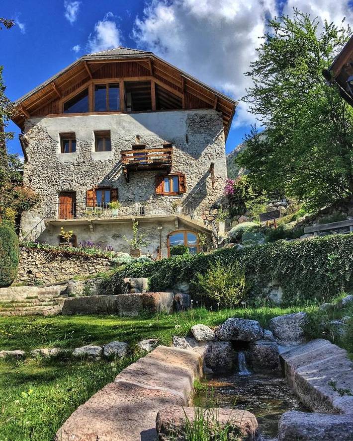 Chambre d’hôte pour 3 personnes, avec Terrasse et Jardin ainsi que Sauna et Vue à Risoul