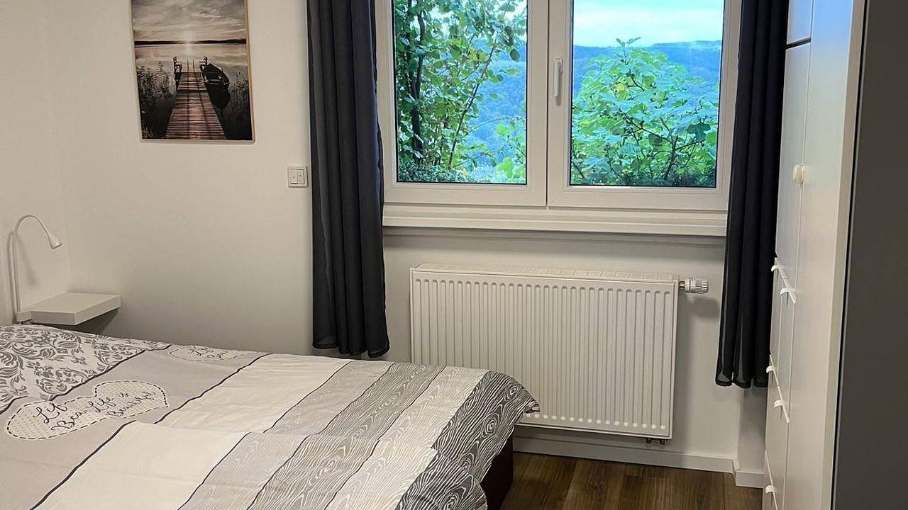 Geheel vakantieappartement, Vakantieappartement voor 2 personen met terras in Saarburg, Mosel-Saar