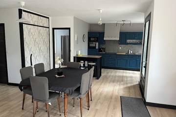 Gîte pour 7 personnes, avec terrasse et jardin, animaux acceptés à Crayssac