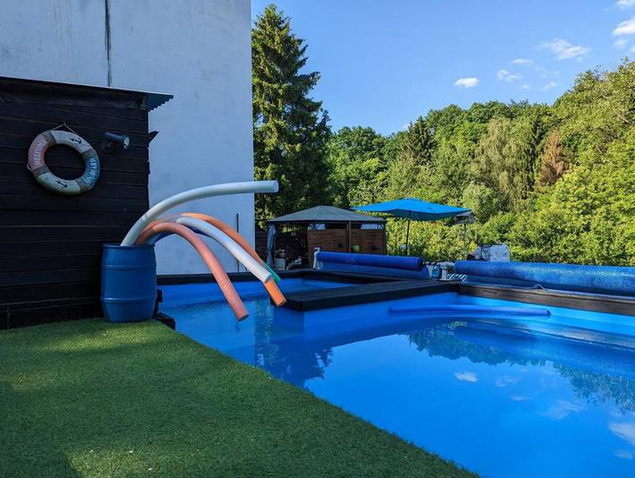 Gîte pour 2 personnes, avec piscine et jardin ainsi que terrasse et vue dans Betting - 4