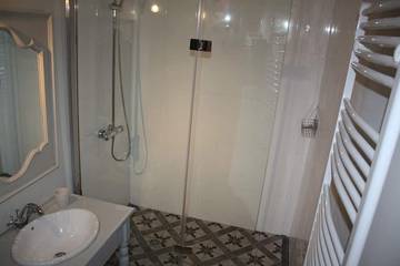 Gîte pour 2 Personnes dans Pernes-les-Fontaines, Provence, Photo 3