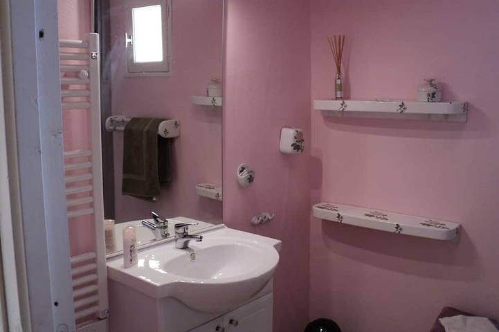 Location de vacances pour 6 personnes, avec jardin et balcon, animaux acceptés à Firmi - 4