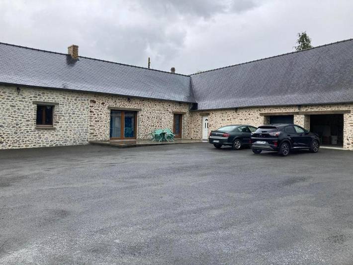 Maison de campagne pour 6 personnes, avec terrasse et jardin à Le Bourgneuf-la-Forêt