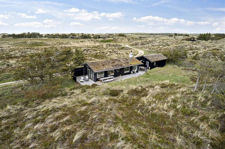 Ferieudlejning for 6 personer, med Terrasse i Rødhus