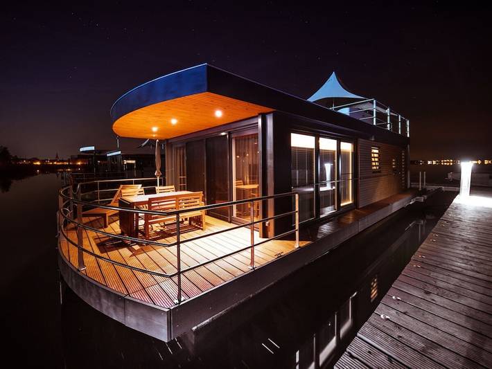 Hausboot mit 1 Schlafzimmer in Bitterfeld, Bitterfeld-Wolfen