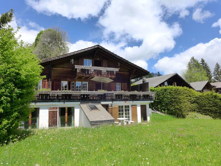 Maison de vacances pour 12 personnes, avec Balcon et Terrasse ainsi que Jardin et Vue à Saanen