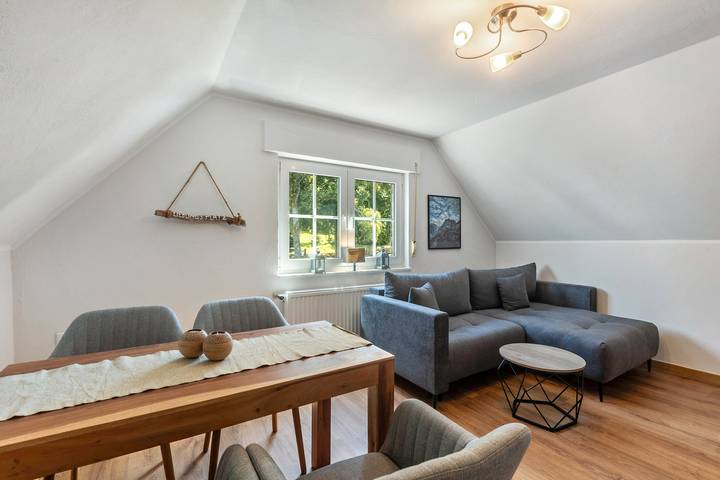 Ferienwohnung für 3 Personen, mit Garten und Balkon in Schmallenberg