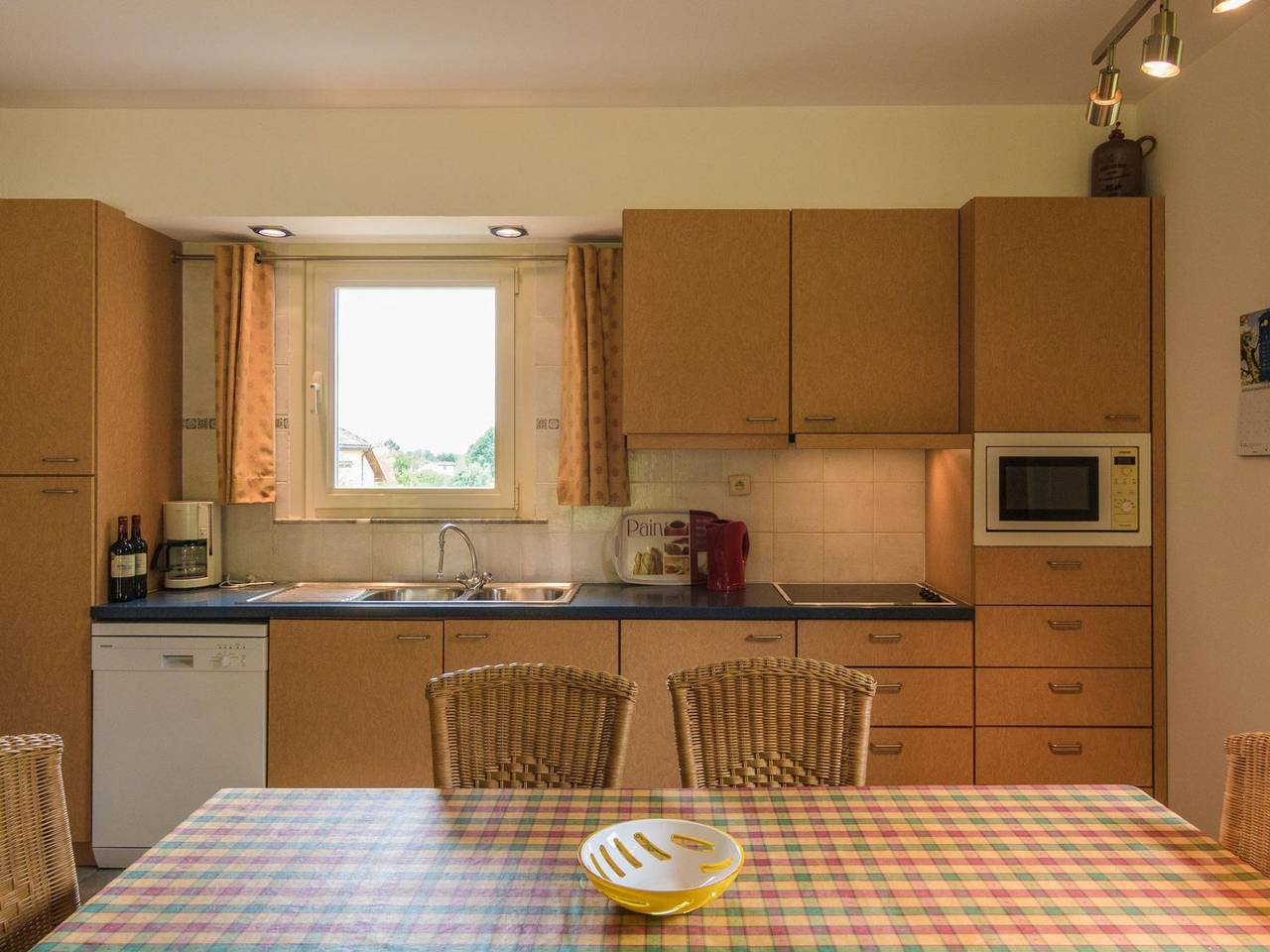 Cosy Holiday Home in Aquitaine with Swimming Pool in Saint-Nexans, Périgord Pourpre