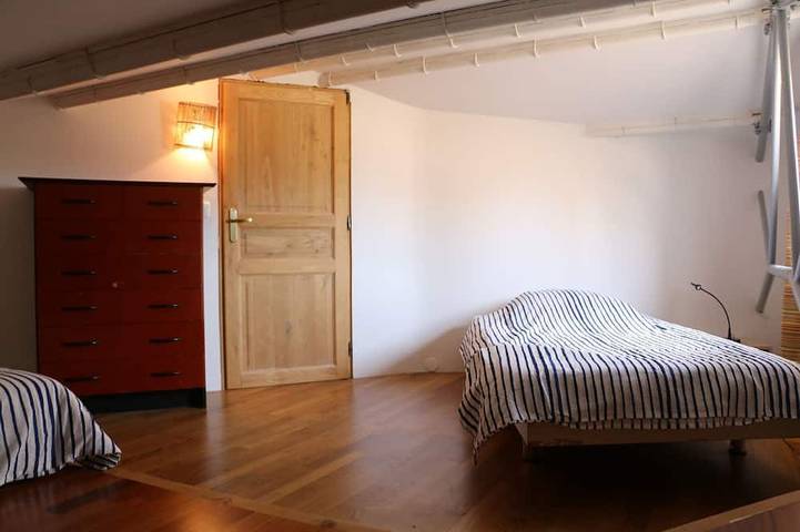 Location de vacances pour 7 personnes, avec jardin et terrasse à Lussan - 4