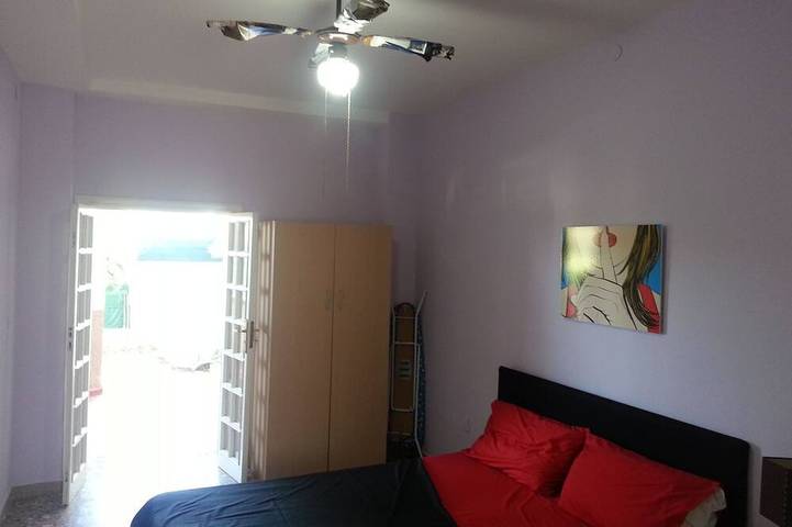 Villa indipendente con due ampie verande, 8+1 posti letto, 400 m circa dal mare. in Spiaggia presso le Dune di Campomarino, Campomarino (Puglia)