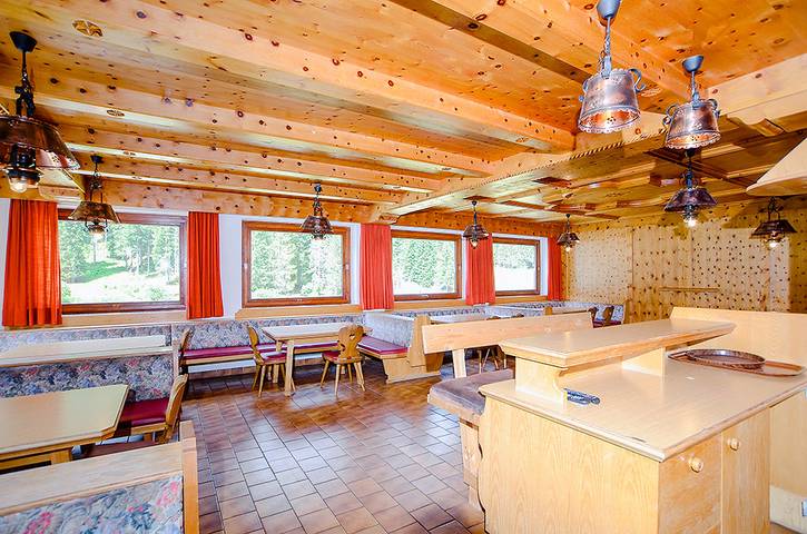 Ferienhaus für 39 Personen, mit Balkon und Terrasse sowie Garten und Sauna im Pitztal - 2
