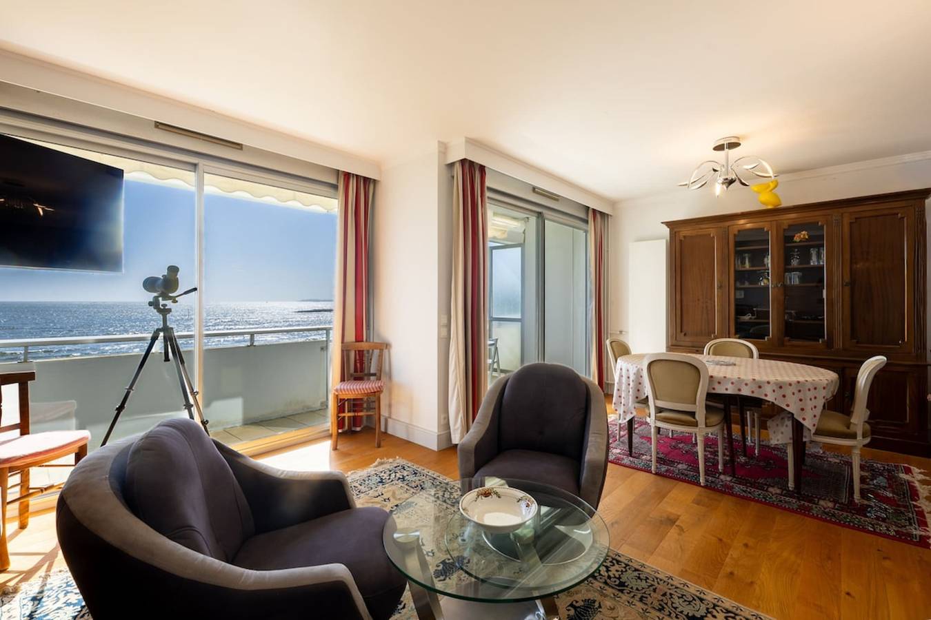 Appartement entier, Le sable au pied de la résidence T2 de qualité in Larmor-Plage, Côte des Mégalithes