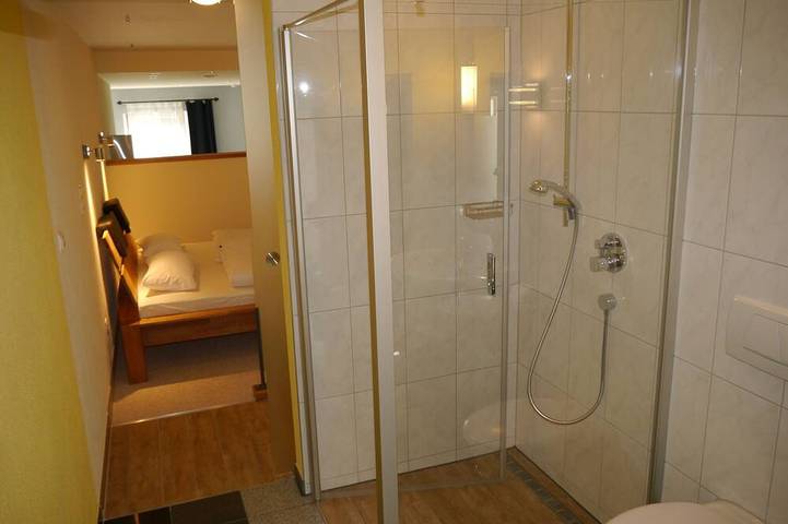 Ferienwohnung für 2 Personen, mit Terrasse in Wertheim - 4