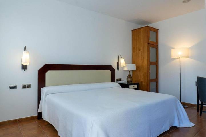 Hotel para 2 personas, con Terraza en Cardenete - 3