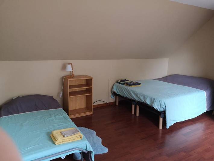 Chambre d’hôte pour 4 personnes, avec jardin ainsi que piscine et terrasse