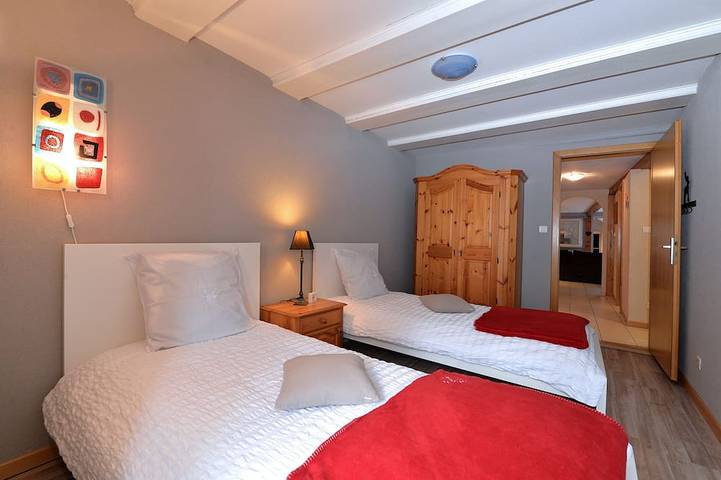Apartamento entero, Cottage Edelweiss de 110m2 con terraza, en el corazón de Eguisheim ... ¡Silencio! in Eguisheim, Parque natural regional de los Ballons des Vosges