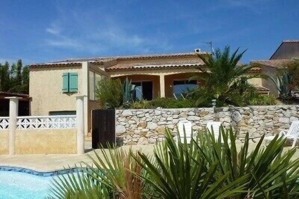 Villa con aire acondicionado en la Costa Azul con gran piscina. in Ensuès-la-Redonne, Istres region