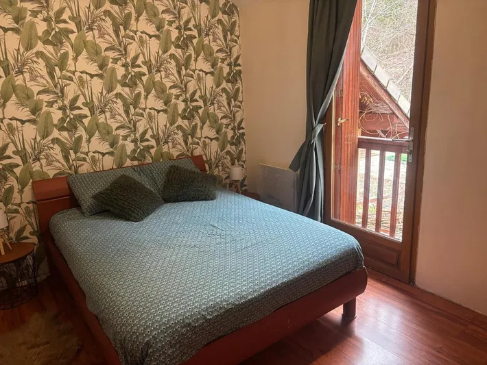 Alojamiento y desayuno para 3 personas, con vistas y terraza además de vistas al lago y jardín, Se admiten mascotas - 1