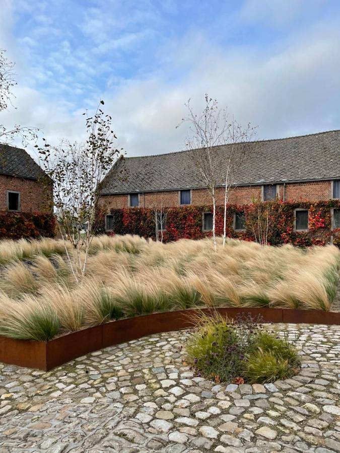 Gîte pour 15 personnes, avec terrasse dans Frasnes-lez-Gosselies