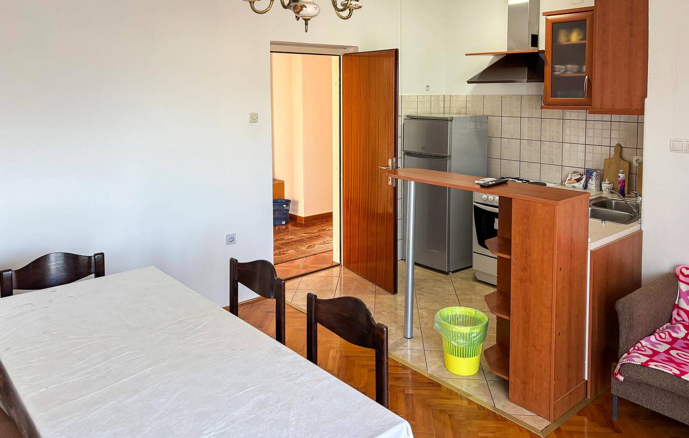 Ganze Ferienwohnung, Gemütliche Ferienwohnung mit Terrasse, 400 m vom Strand entfernt und mit hervorragender Ausstattung in Senj, Kvarner Festland