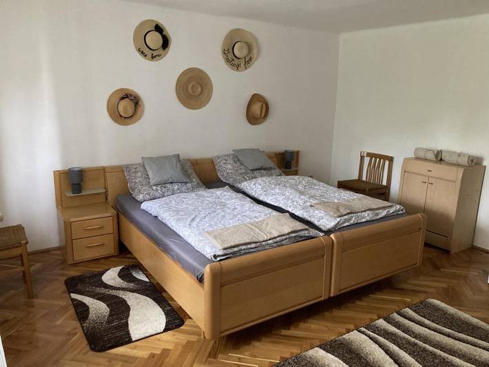 Gîte pour 6 personnes, avec jardin, animaux acceptés à Eger - 2