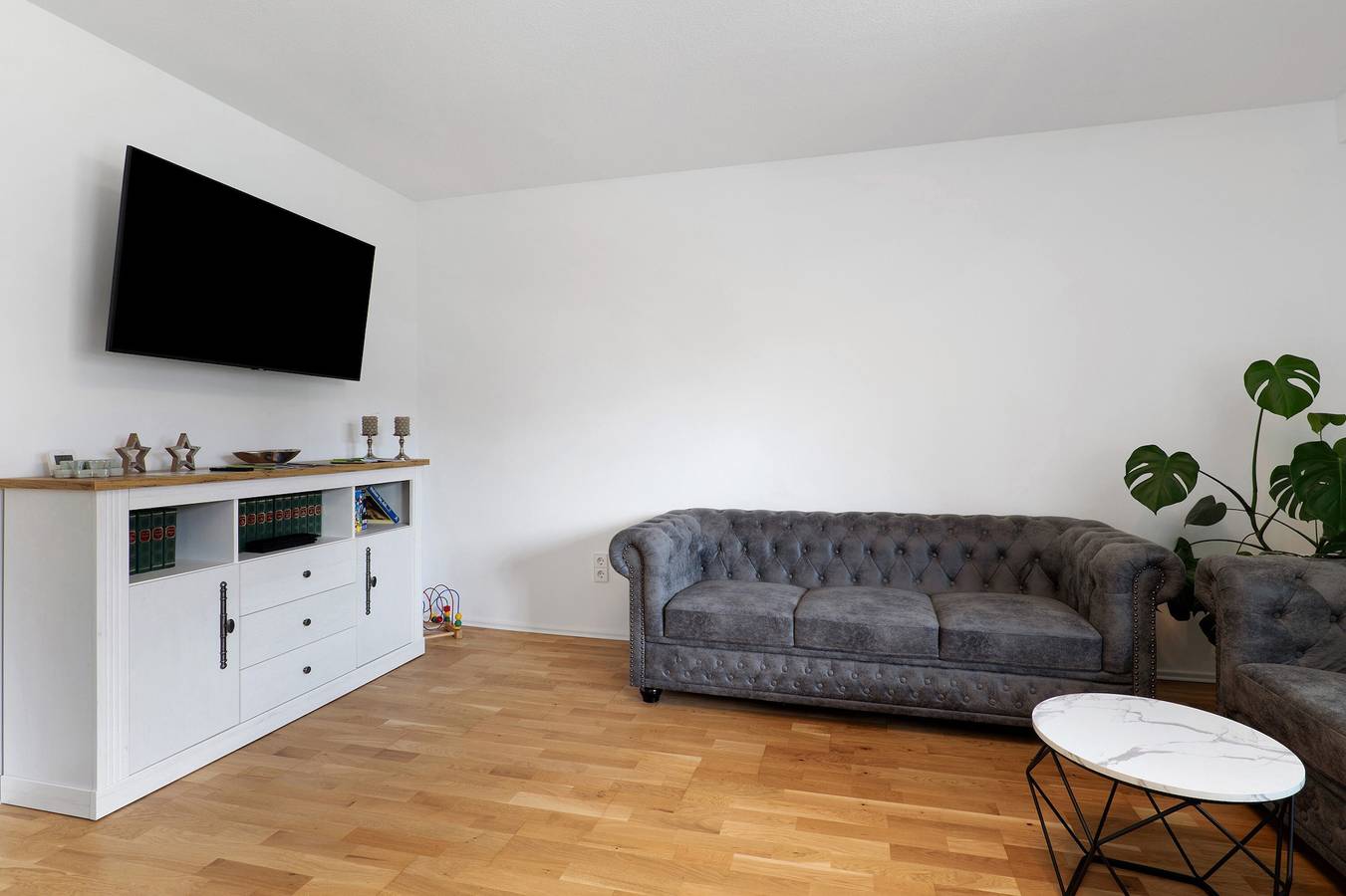 Appartement entier, Appartement 'Ferienwohnung' avec terrasse privée, jardin privé et Wi-Fi in Hoffenheim, Sinsheim