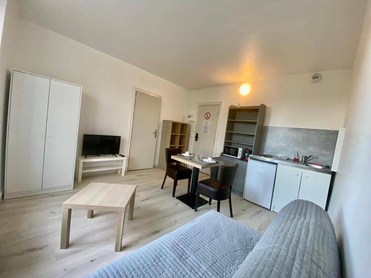 Appartement entier, 104 Studio Immeuble Persévérance in Conflans-en-Jarnisy, Meurthe-et-Moselle