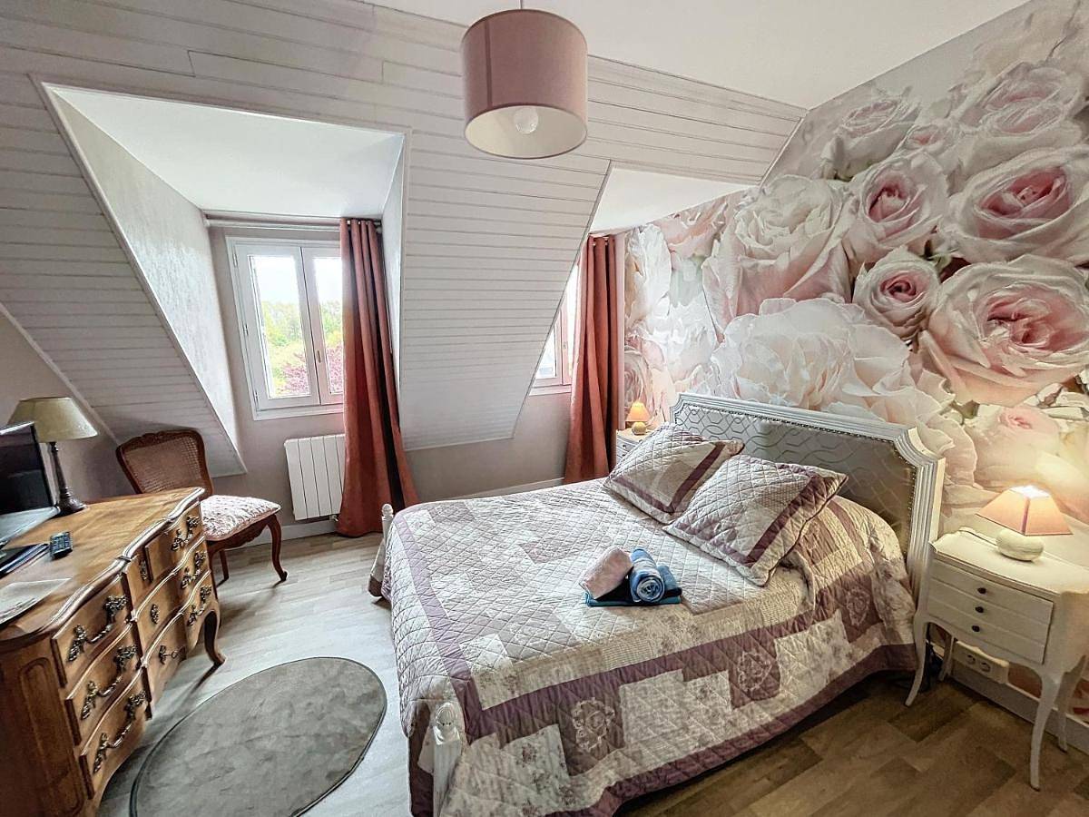 Double Room with Shared Bathroom in Saint-Pierre-de-Plesguen, Région de Saint-Malo