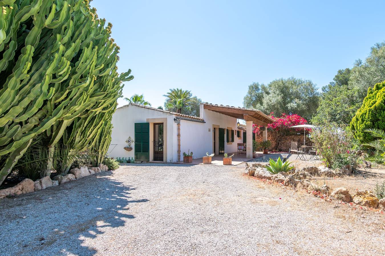 Bauernhaus 'Sa Bassa Crua Agroturismo 1' mit Gemeinschaftspool, privater Terrasse und Wlan in Llucmajor, Mallorcas Küste